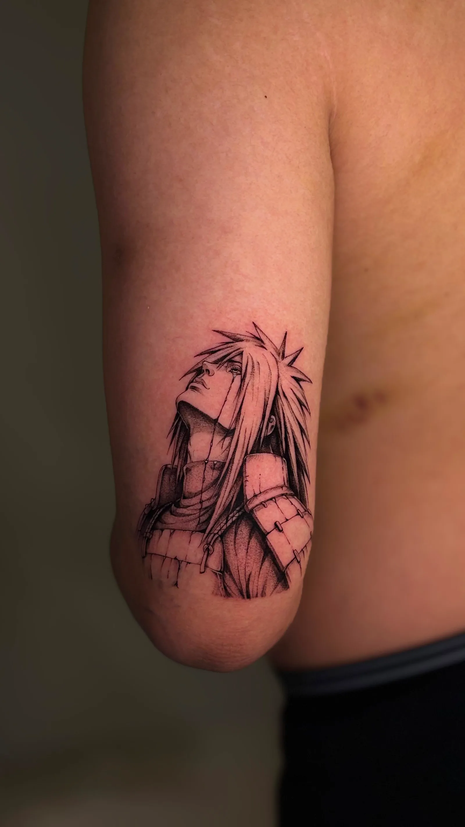 Micro-realism tattoo on the arm